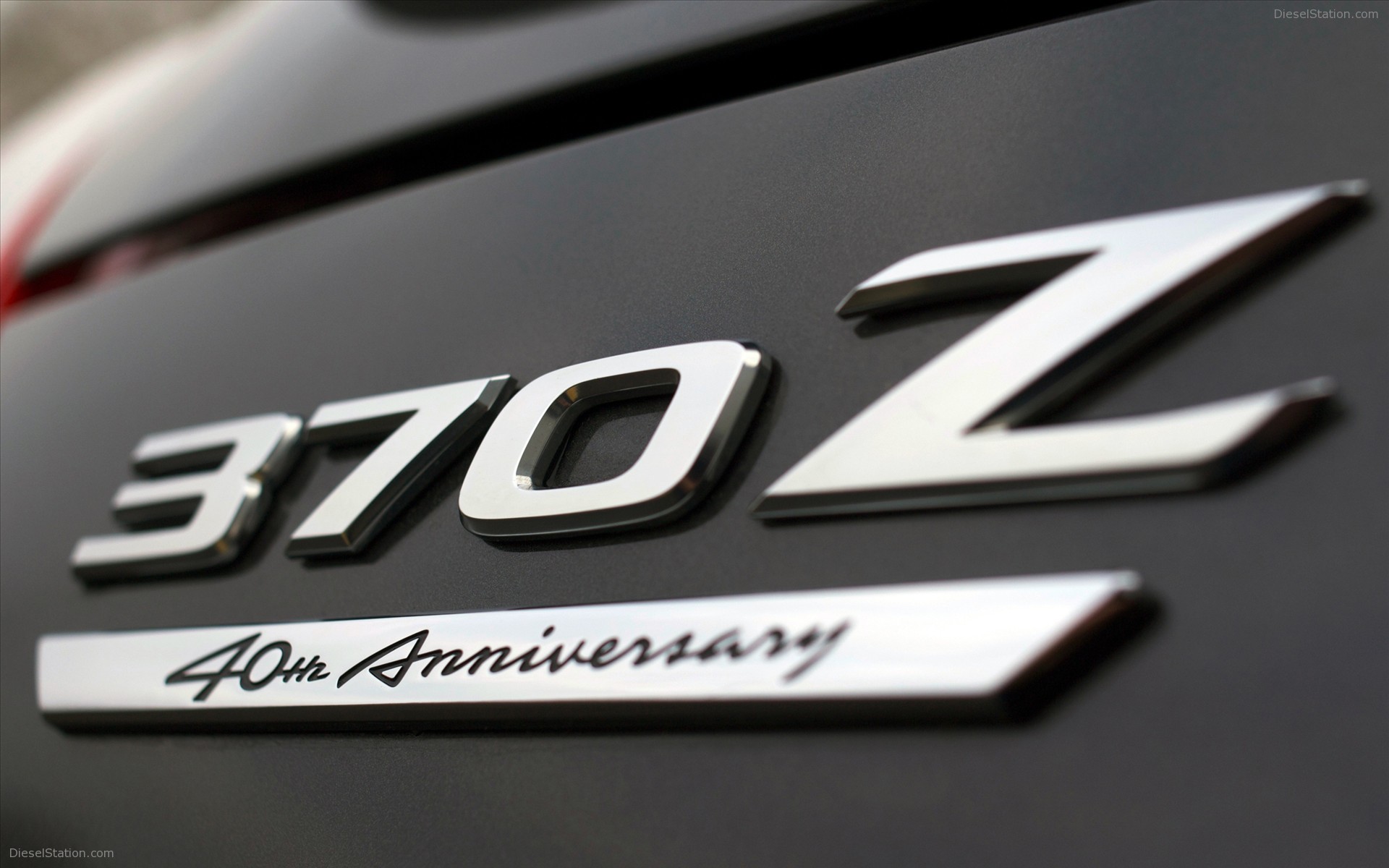 Nissan-370Z-Black-Edition-2011-widescreen-10.jpg